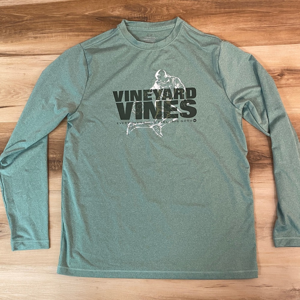 Vineyard Vines Performance T Shirt Boys Large (16) Soccer Green Graphic Print
